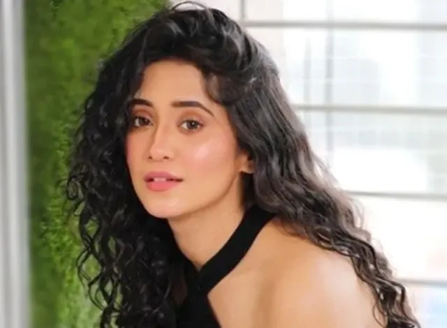 Shivangi Joshi Age: Why Everyone Is Curious About Her Timeless Charm?