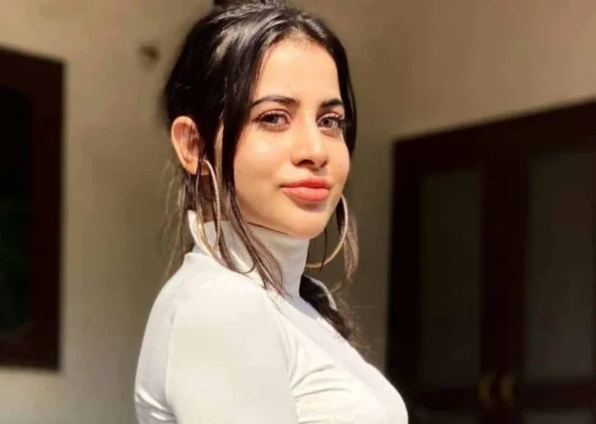 Urfi Javed Height: The Real Truth Behind Her Stature, Style, and Stardom
