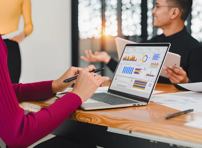 Menseekingmenindy: Finding Real Connections in Indianapolis